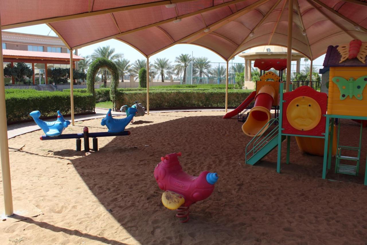 Al Salam Grand Hotel & Resort Al Buraimi Exteriör bild